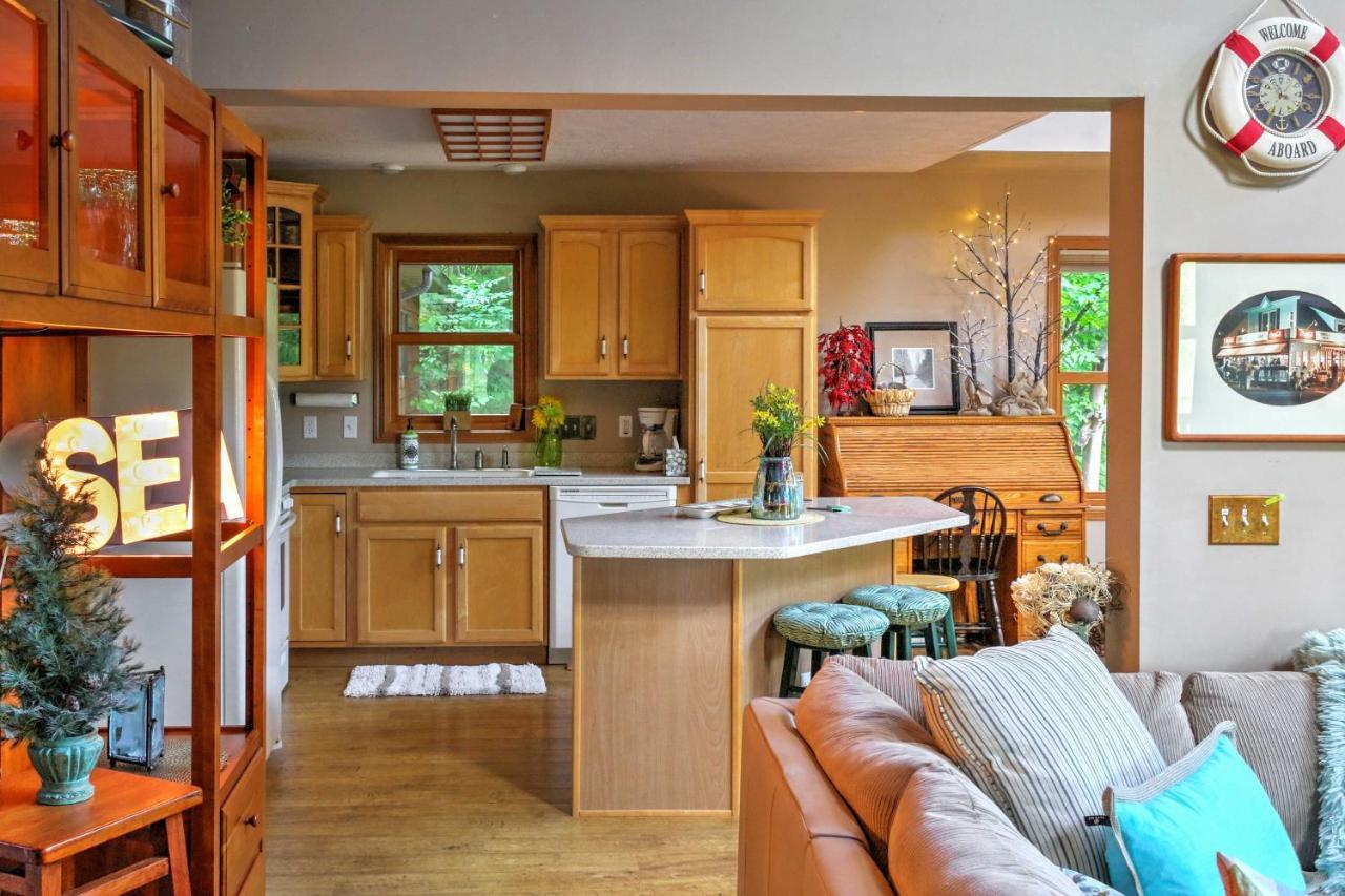 Roomy House On 2 Acres - 2 Mi To Egg Harbor Beach! Exterior photo
